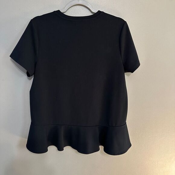 Banana Republic black fit and flare tee size medium - Picture 2 of 5